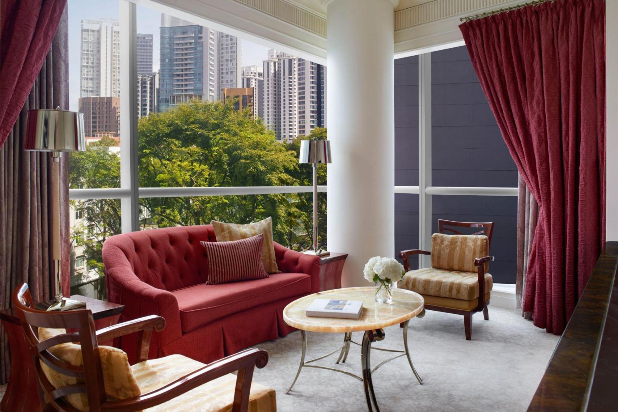 The St. Regis Khách sạn