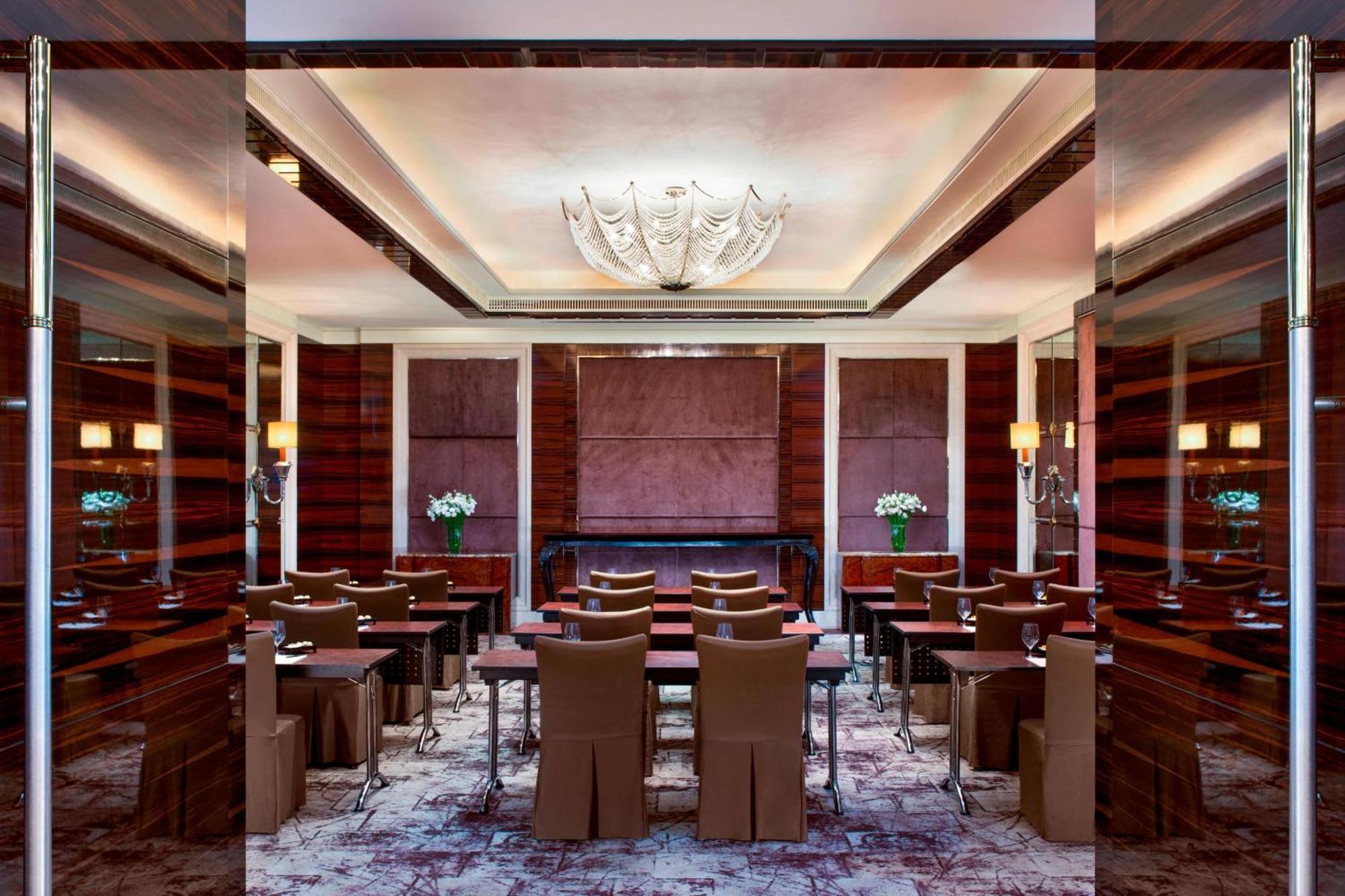 Khách sạn The St. Regis