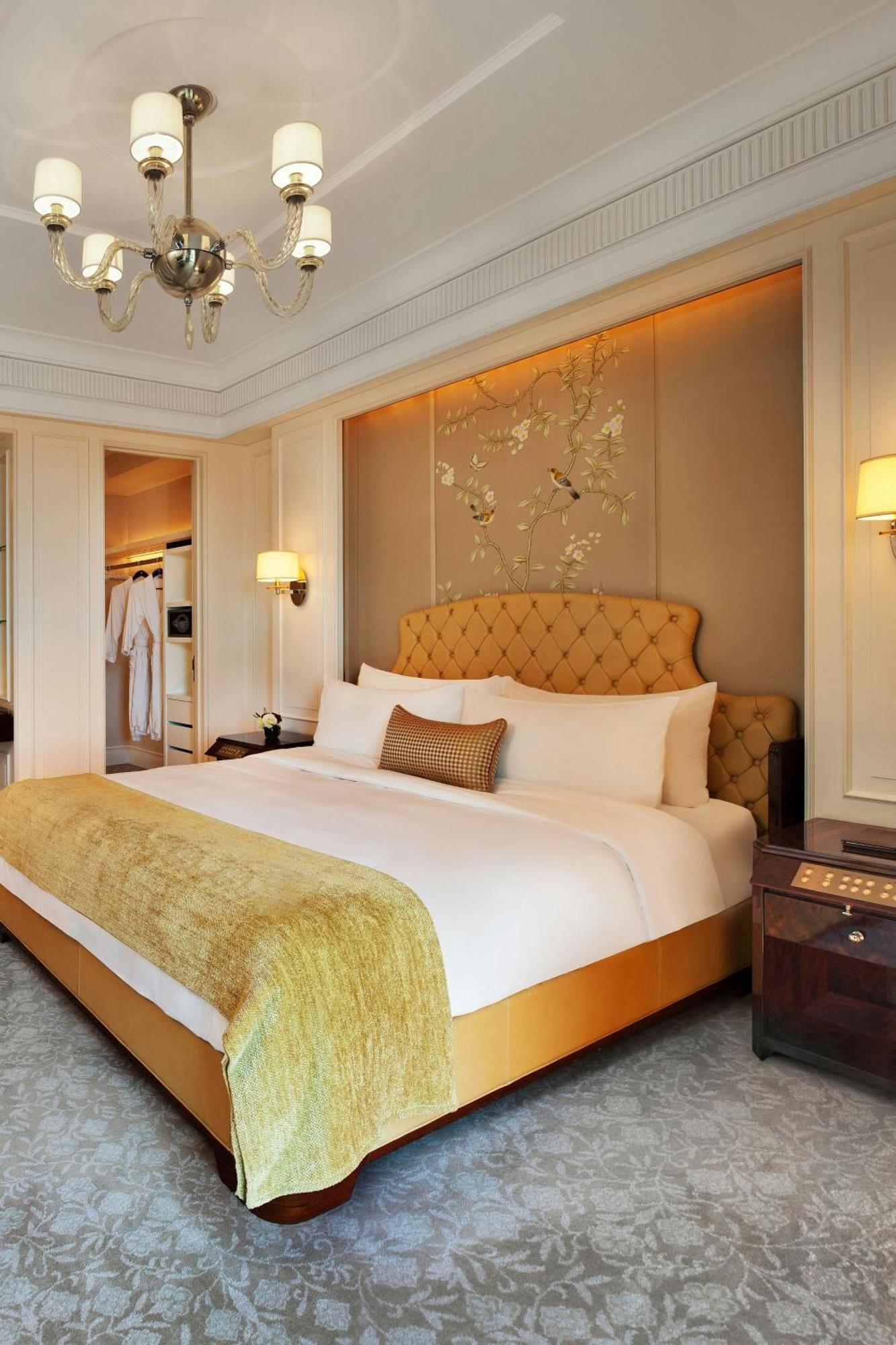 Khách sạn The St. Regis